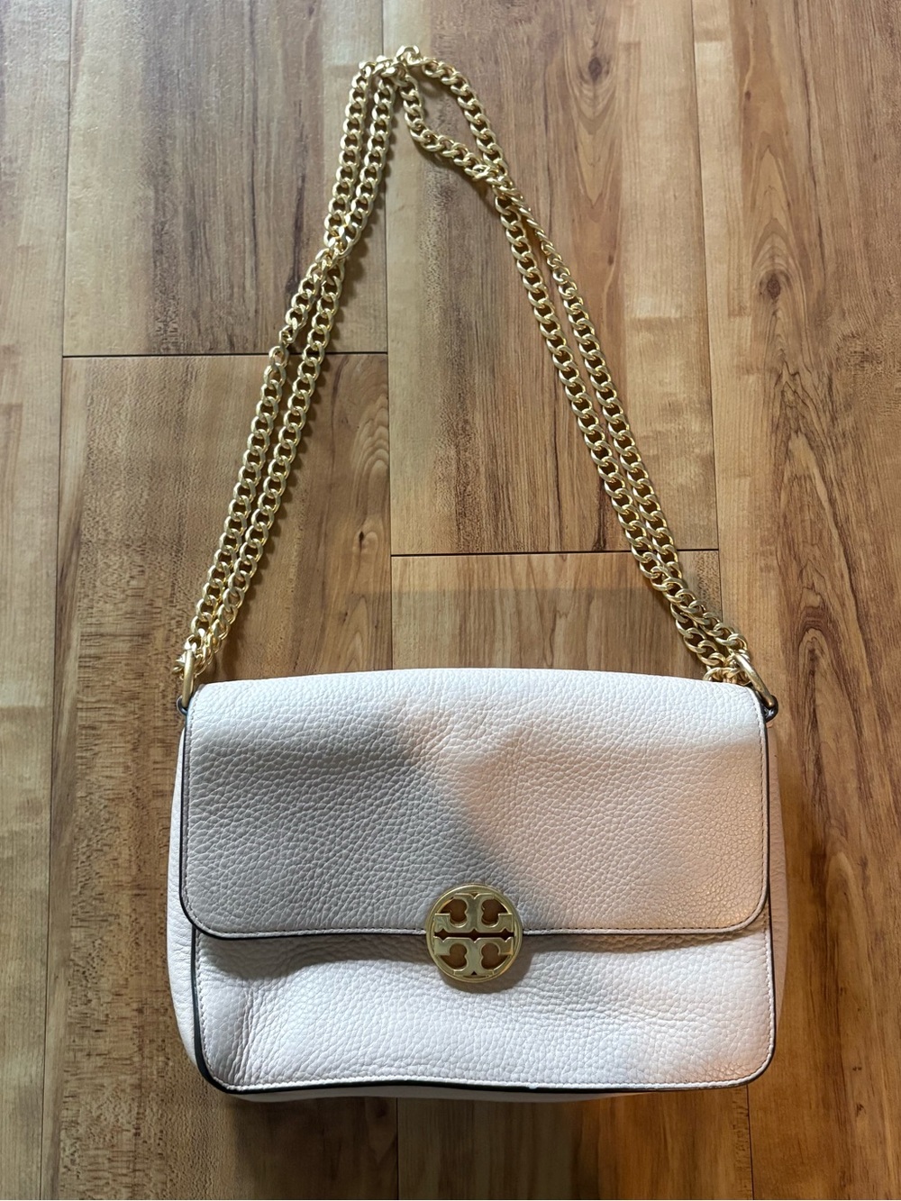 Tory Burch Pink Pebbled Leather Shoulder Bag with Gold Chain